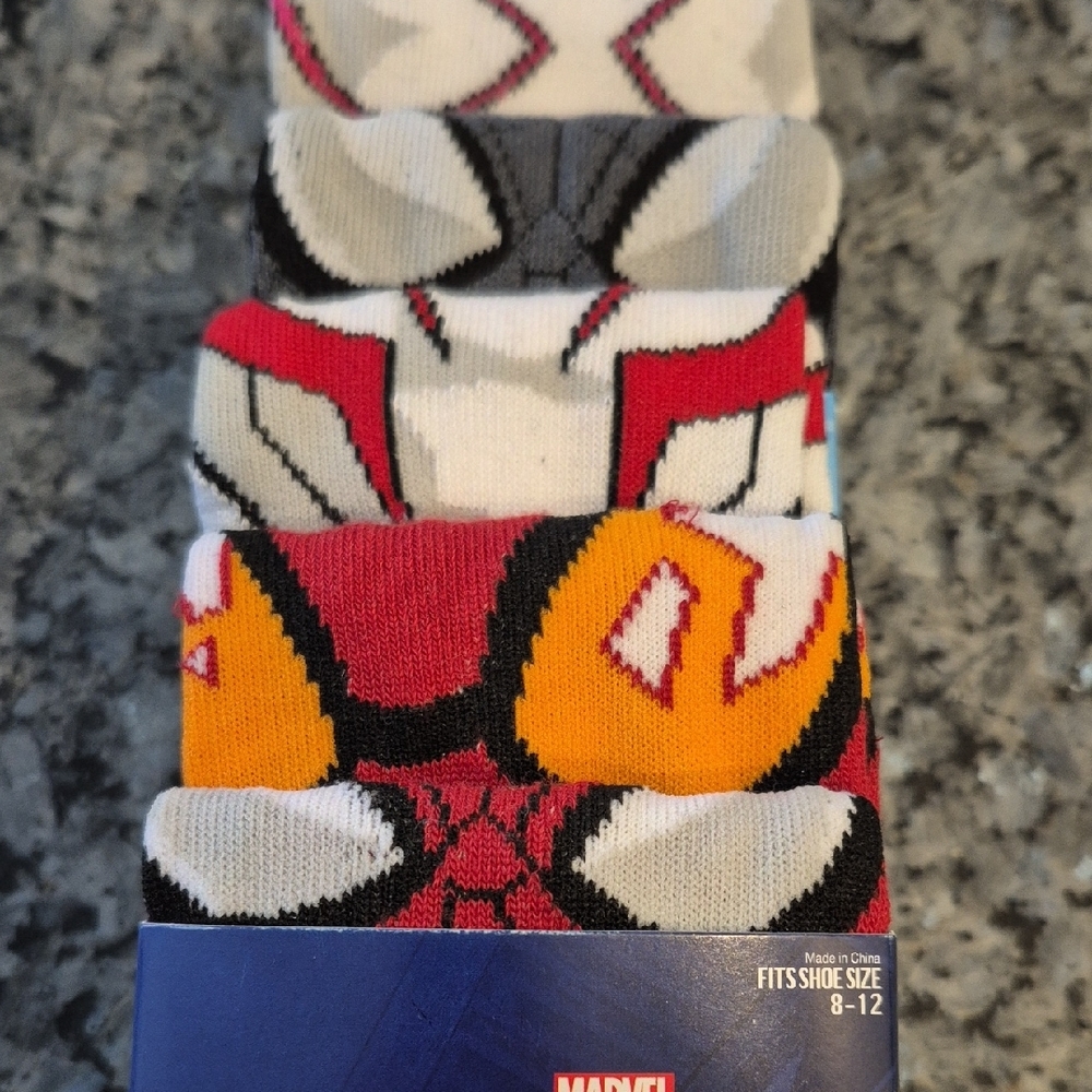 Marvel Spider-Man Themed Crew Socks Set - Picture 6 of 7
